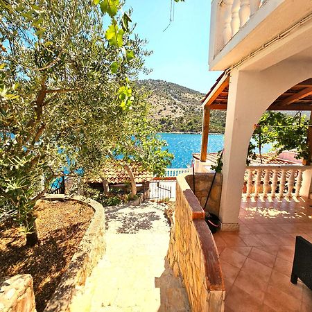 Apartments Carmen Винишче Экстерьер фото