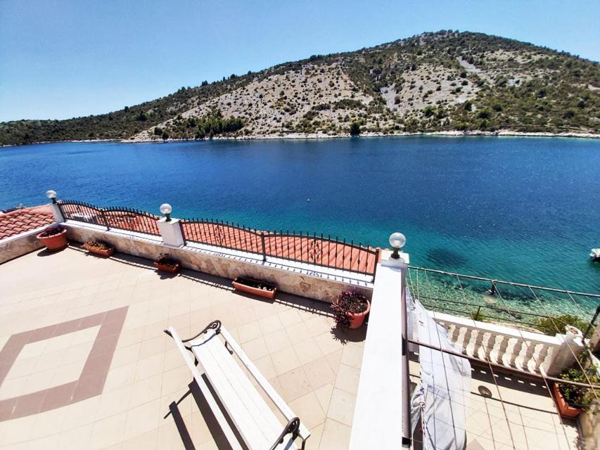 Apartments Carmen Винишче Экстерьер фото
