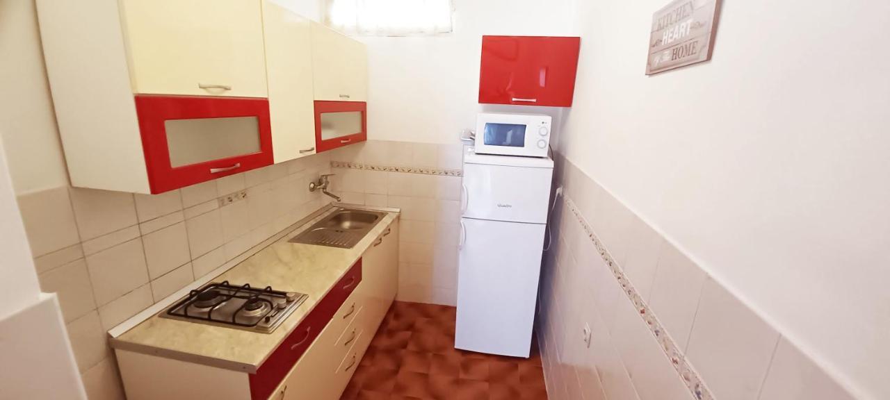 Apartments Carmen Винишче Экстерьер фото