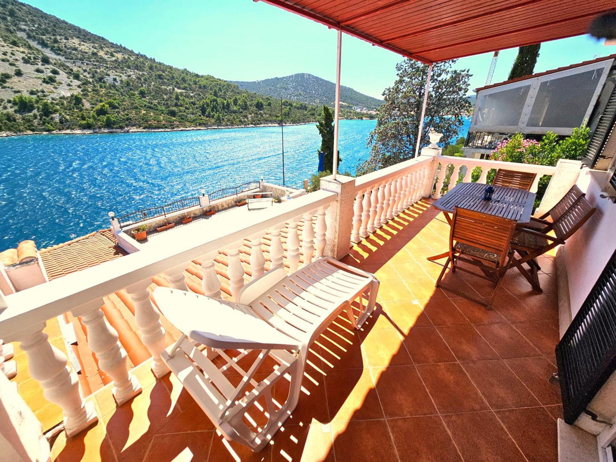 Apartments Carmen Винишче Экстерьер фото