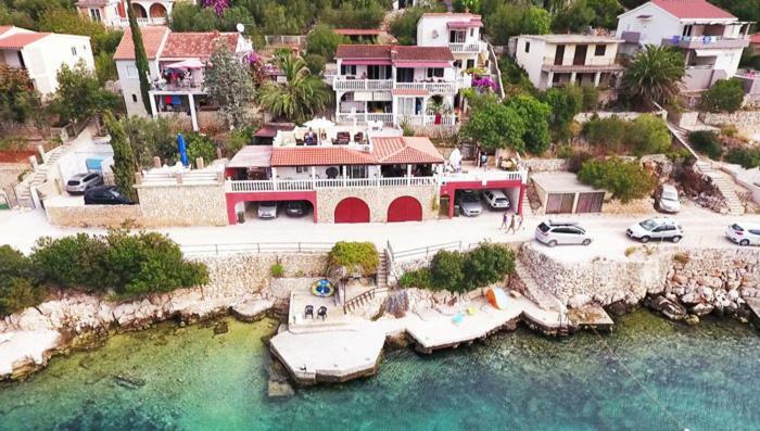 Apartments Carmen Винишче Экстерьер фото